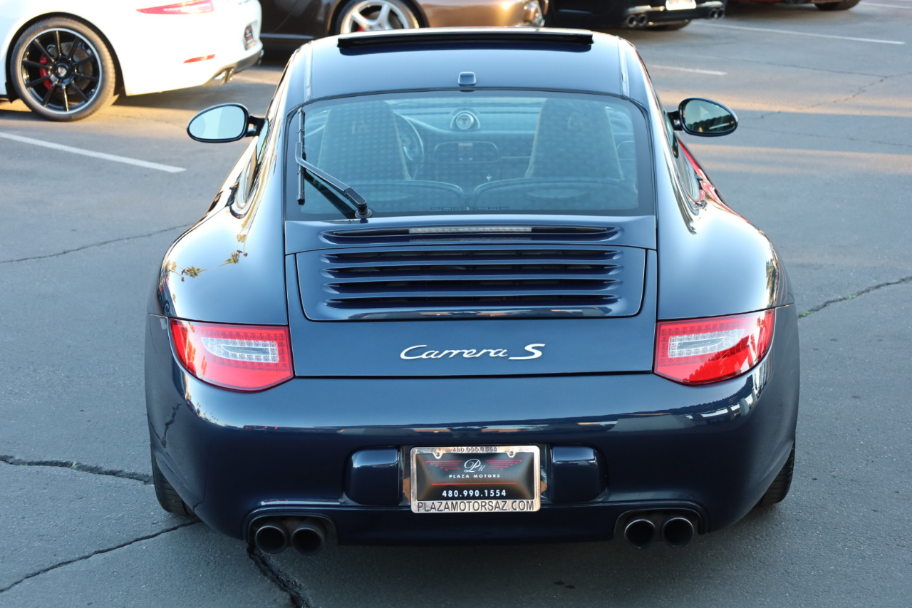 Porsche 911 Carrera S Coupe 2011