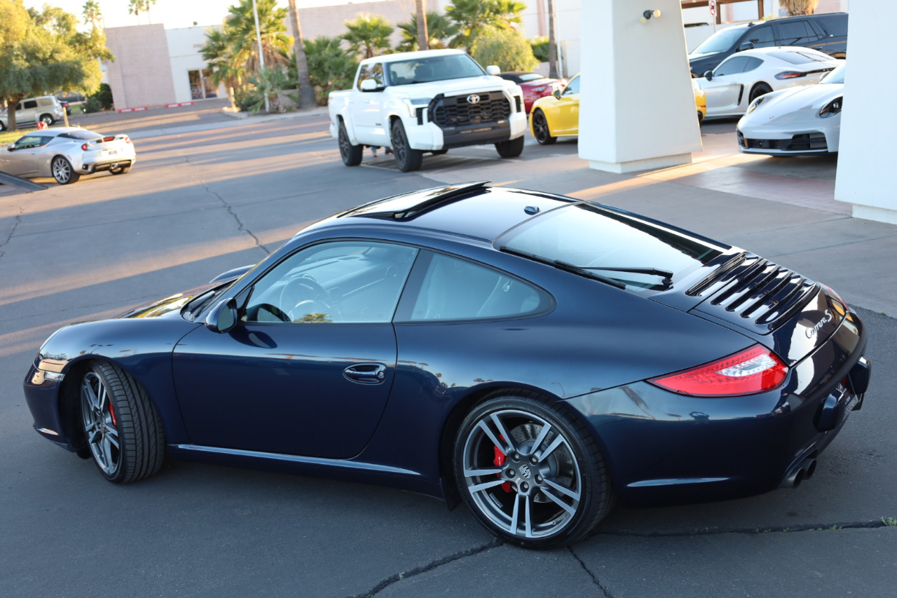 Porsche 911 Carrera S Coupe 2011
