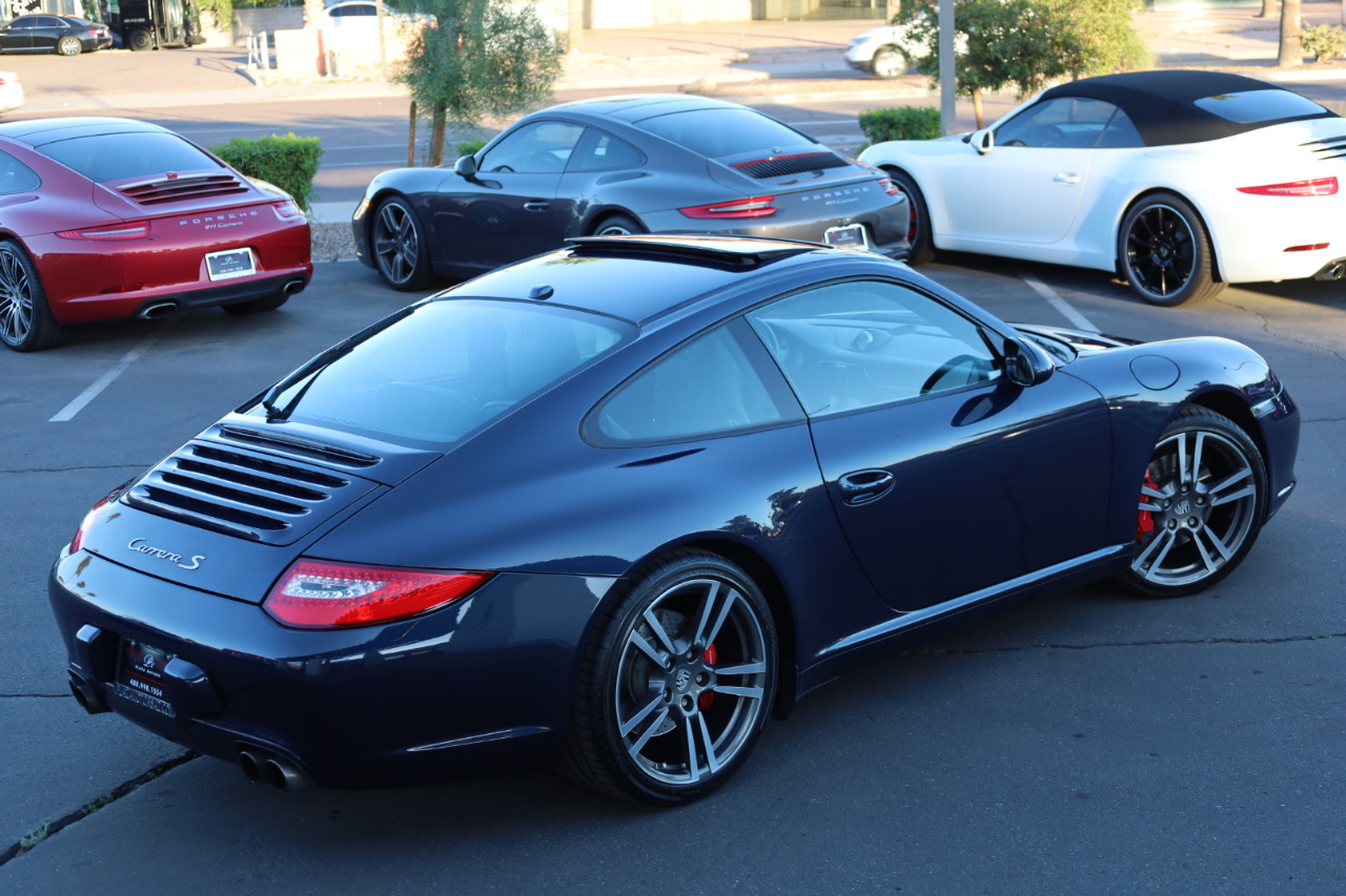 Porsche 911 Carrera S Coupe 2011