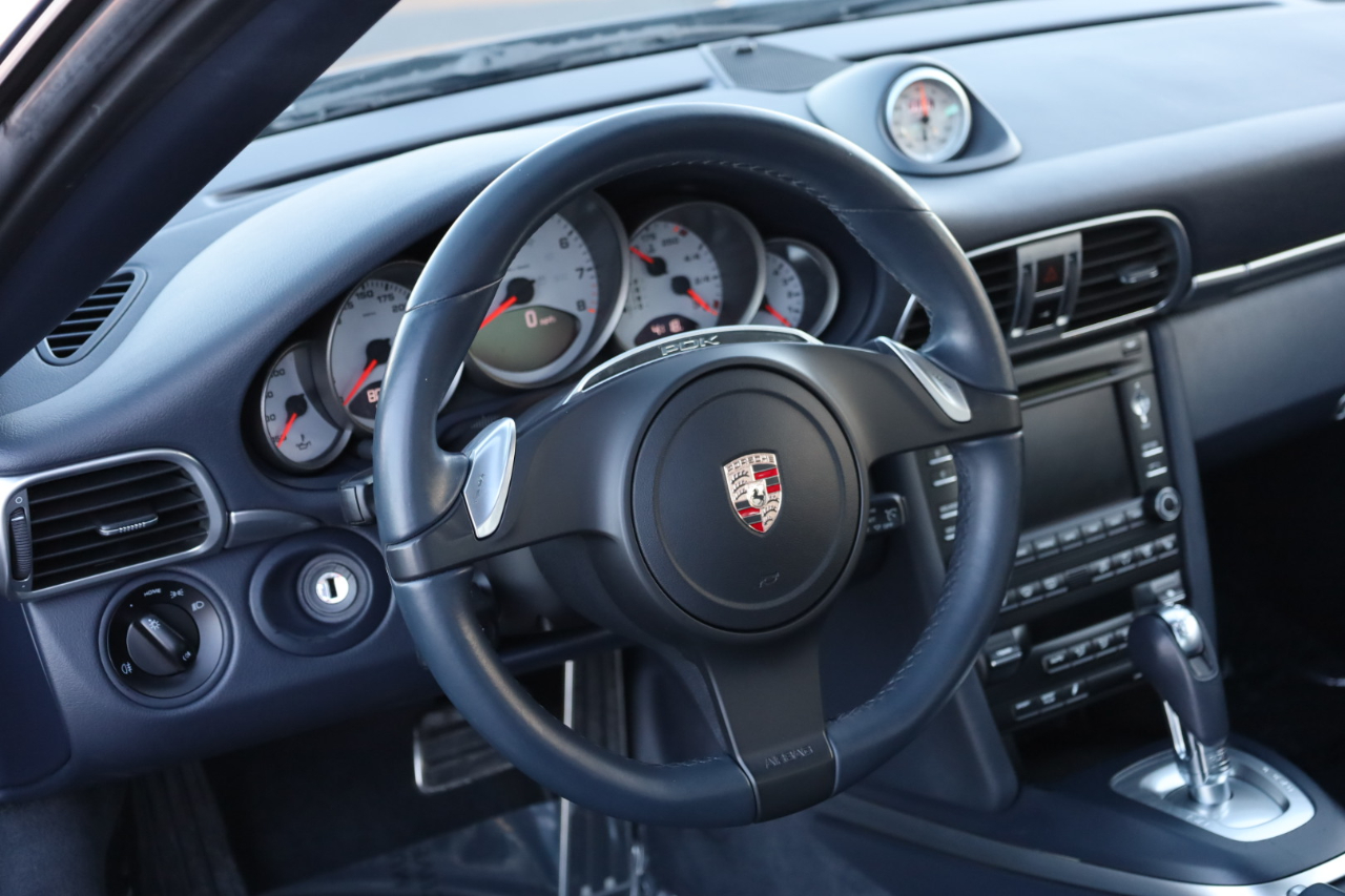 Porsche 911 Carrera S Coupe 2011