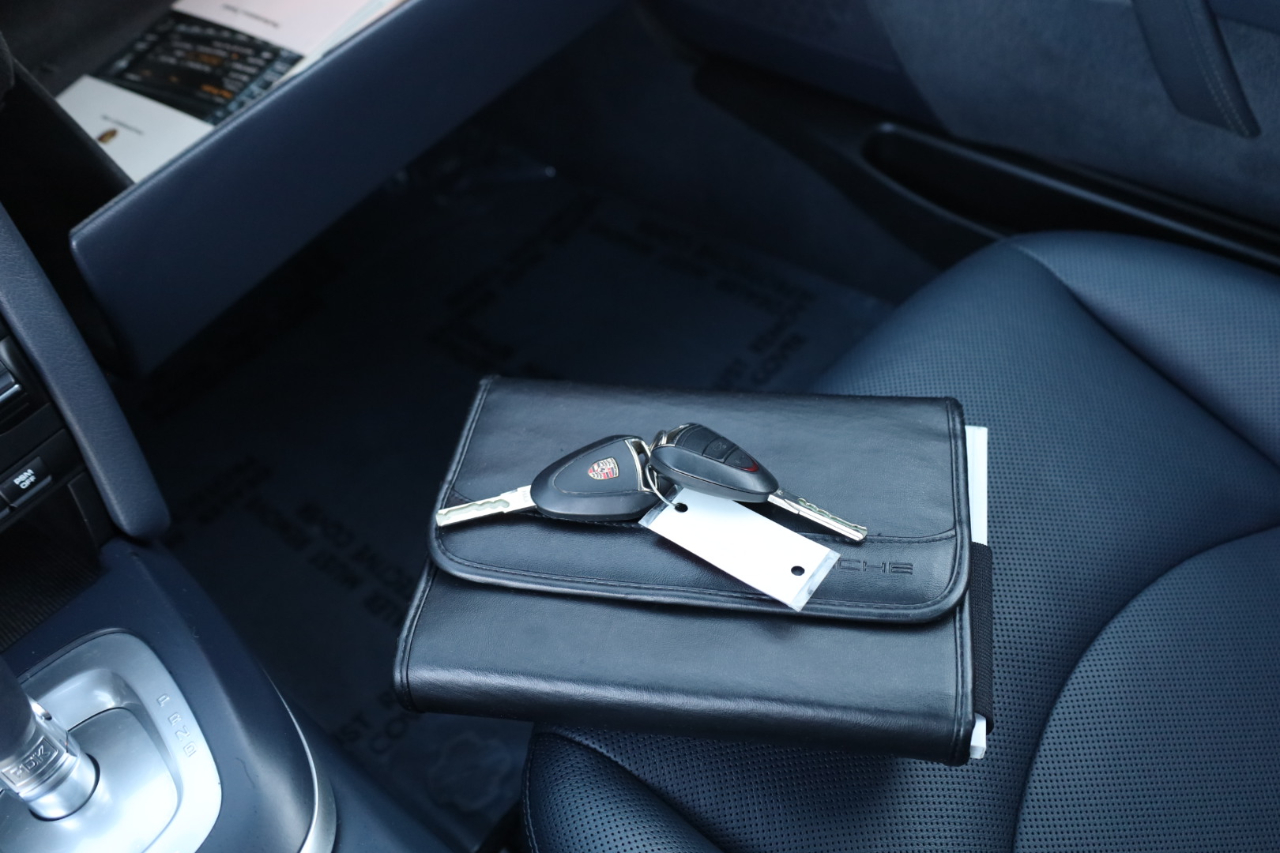 Porsche 911 Carrera S Coupe 2011