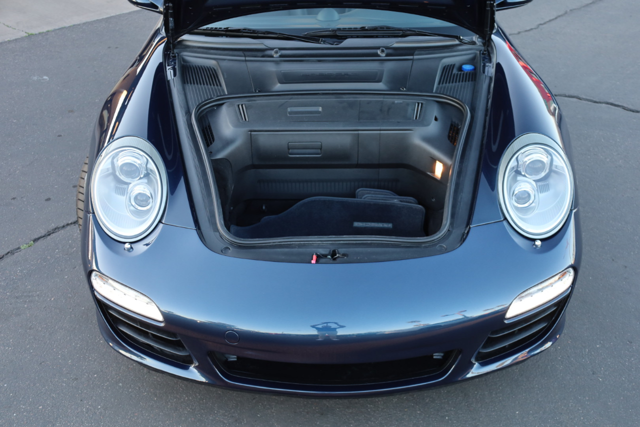 Porsche 911 Carrera S Coupe 2011