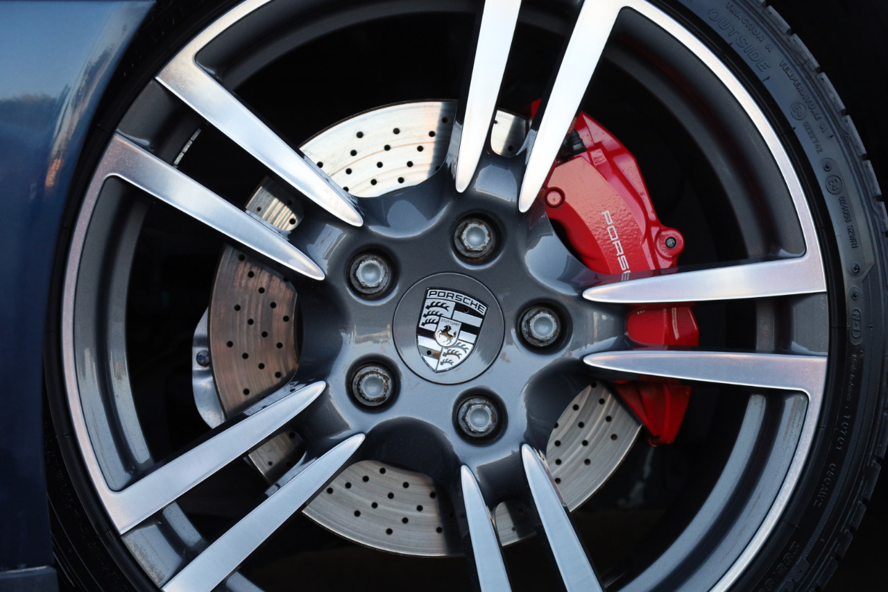 Porsche 911 Carrera S Coupe 2011