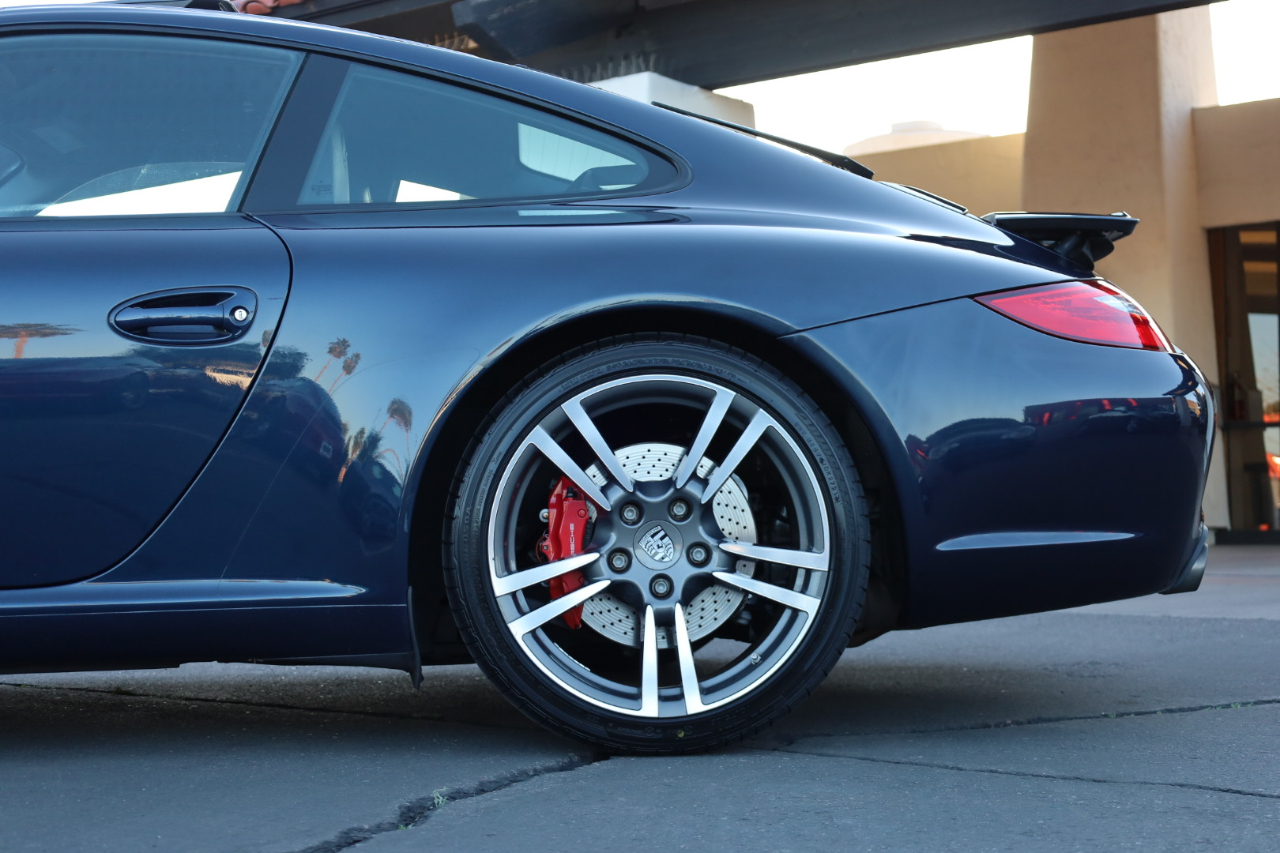 Porsche 911 Carrera S Coupe 2011