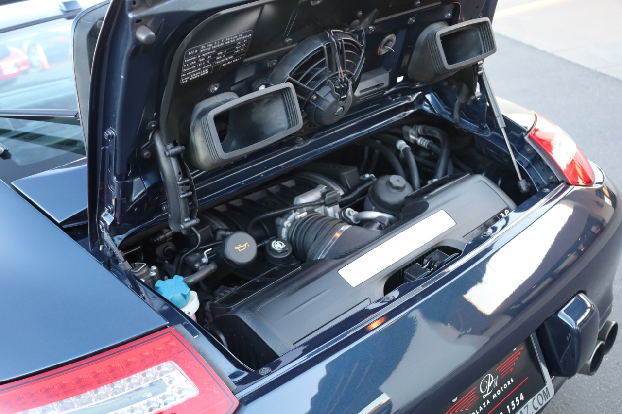 Porsche 911 Carrera S Coupe 2011