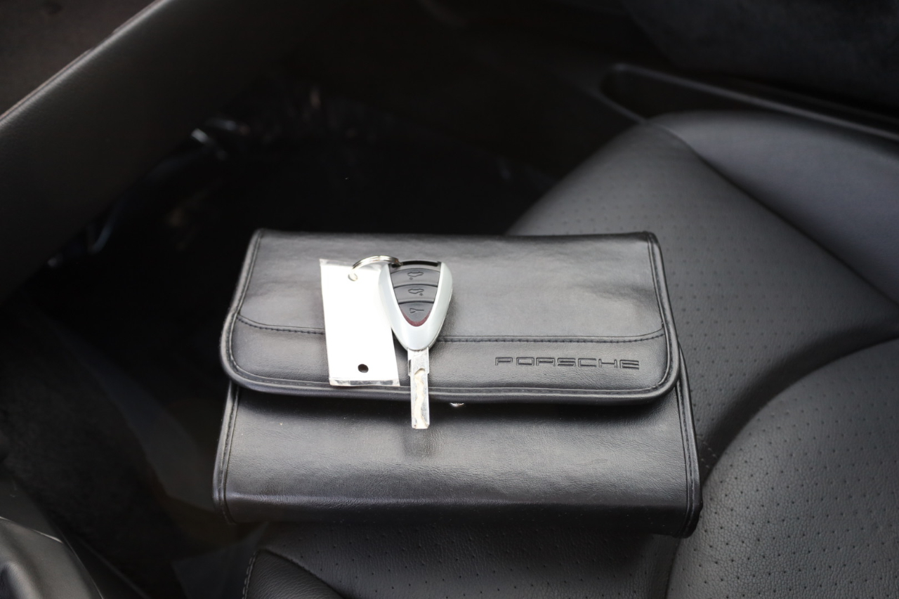 Porsche Cayman S 2008