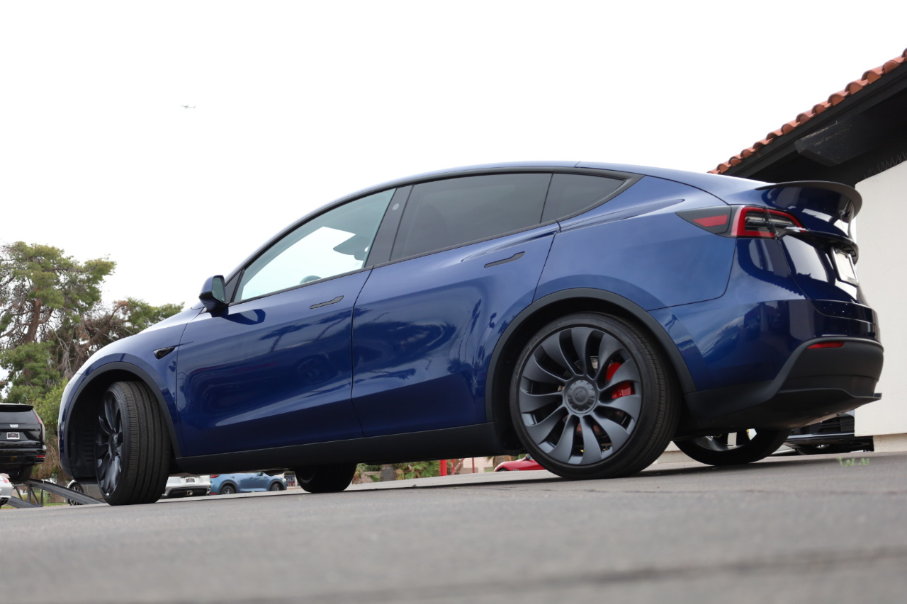 Tesla Model Y Performance 2024