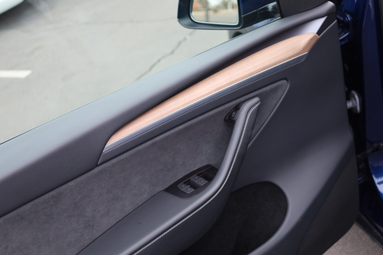 Tesla Model Y Performance 2024