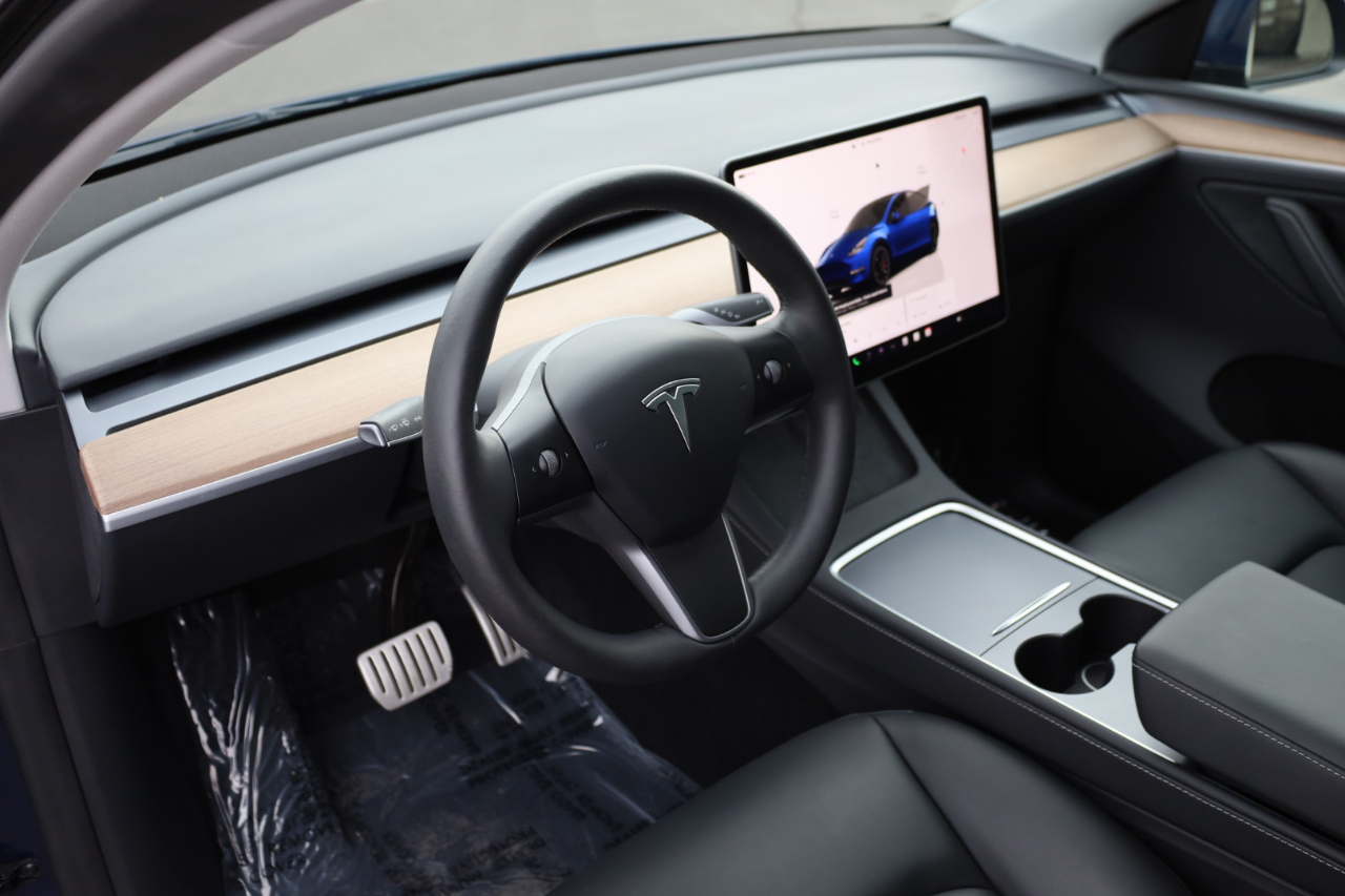 Tesla Model Y Performance 2024