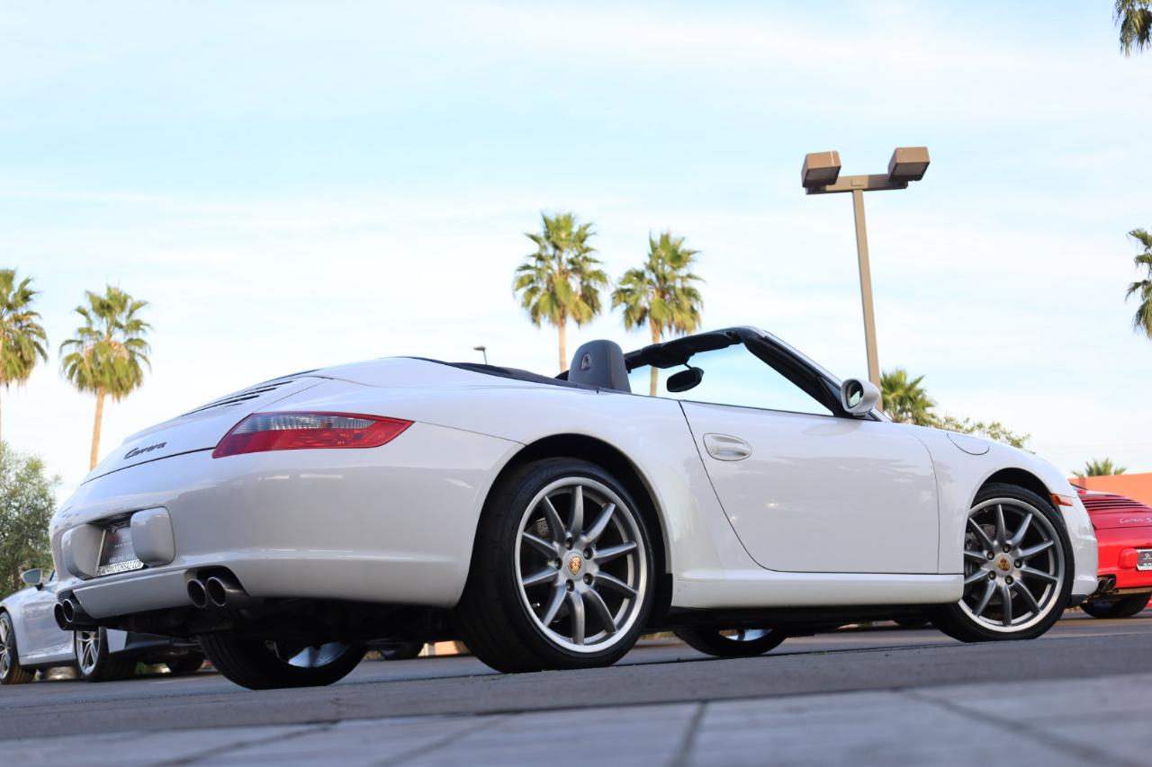 Porsche 911 Carrera Cabriolet 2006