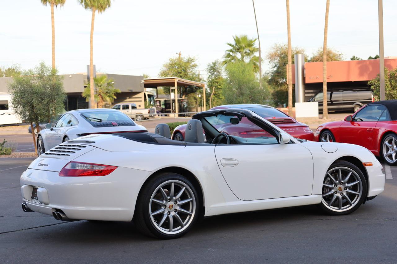 Porsche 911 Carrera Cabriolet 2006