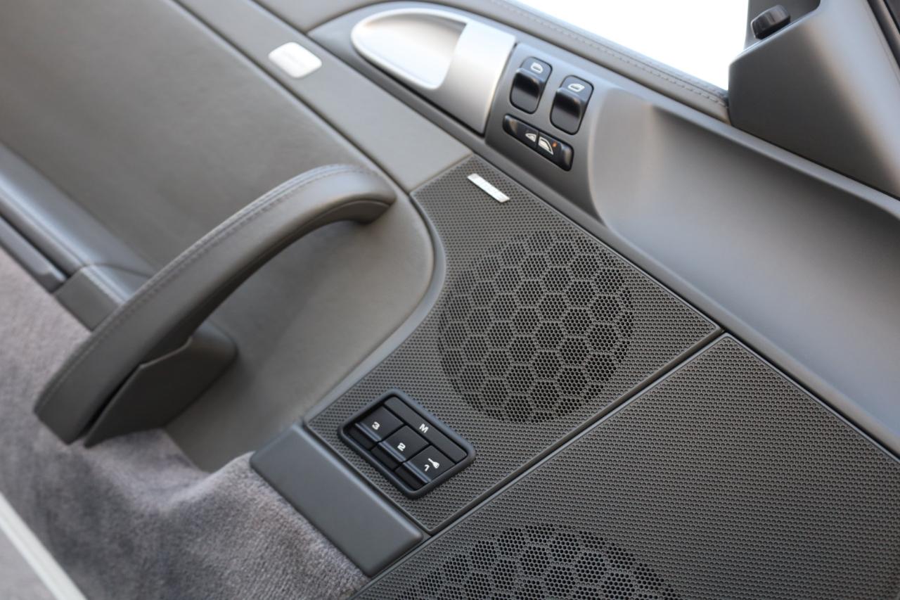 Porsche 911 Carrera Cabriolet 2006