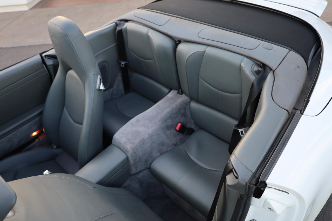 Porsche 911 Carrera Cabriolet 2006