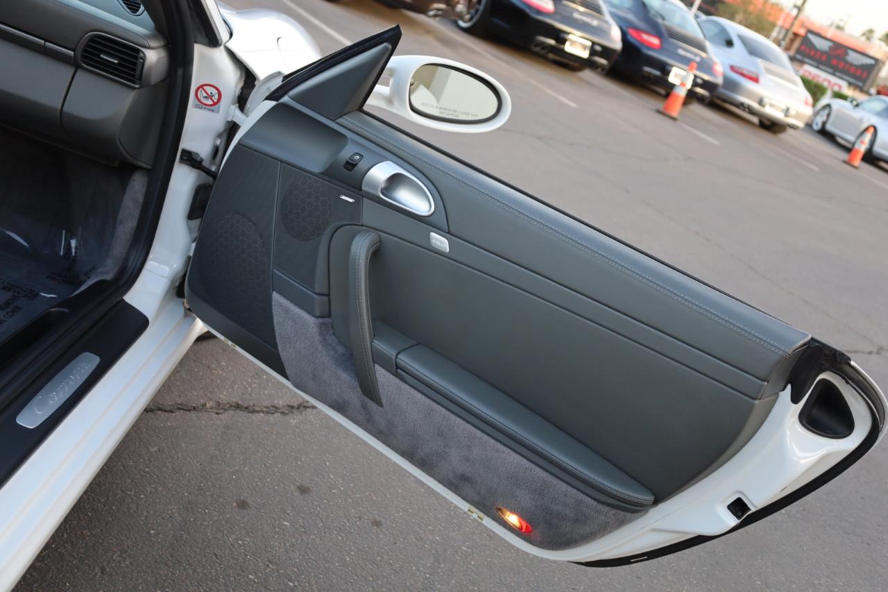 Porsche 911 Carrera Cabriolet 2006