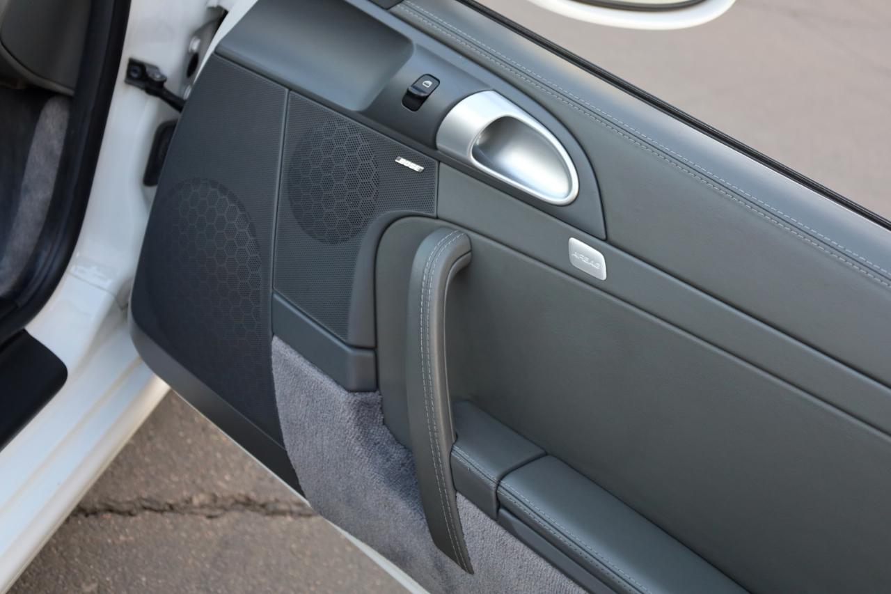 Porsche 911 Carrera Cabriolet 2006