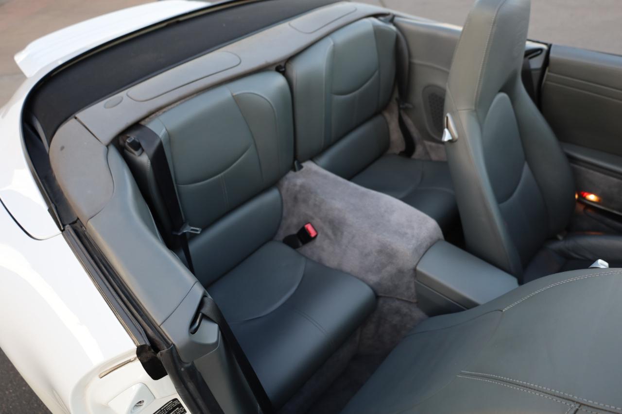 Porsche 911 Carrera Cabriolet 2006