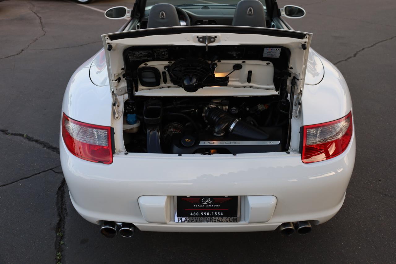 Porsche 911 Carrera Cabriolet 2006