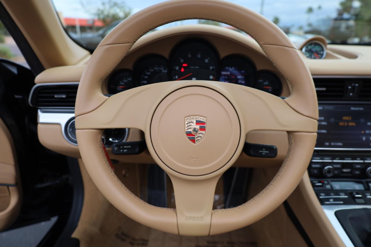 Porsche 911 Carrera 4 Cabriolet 2013