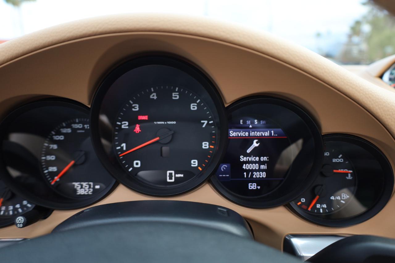 Porsche 911 Carrera 4 Cabriolet 2013