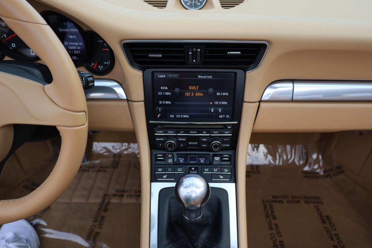 Porsche 911 Carrera 4 Cabriolet 2013