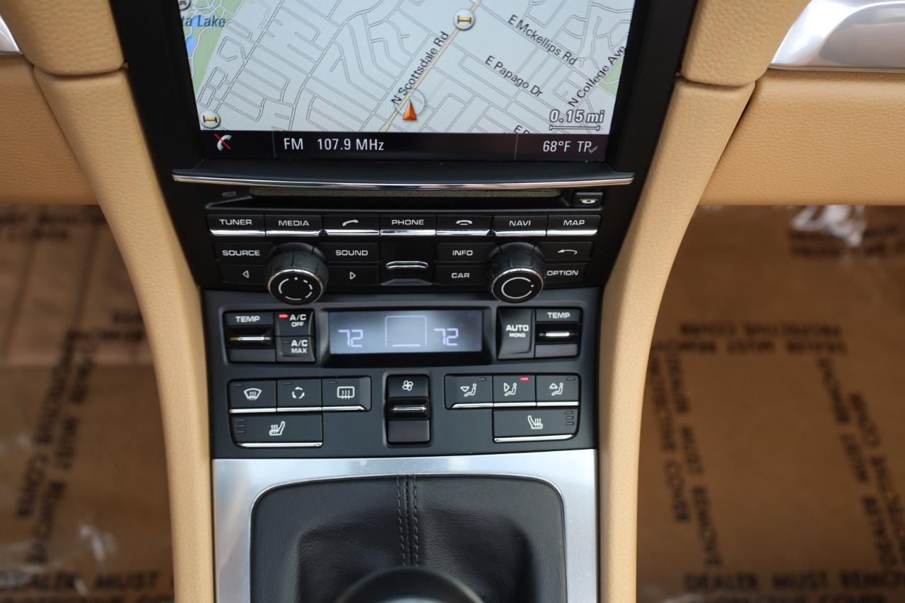 Porsche 911 Carrera 4 Cabriolet 2013