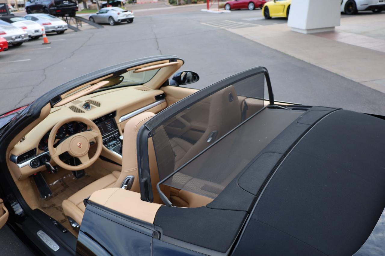 Porsche 911 Carrera 4 Cabriolet 2013