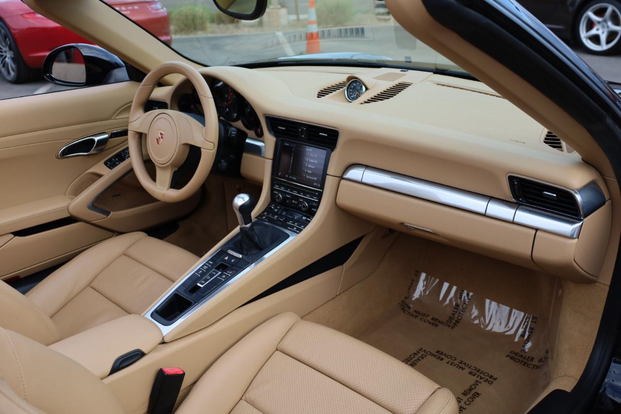 Porsche 911 Carrera 4 Cabriolet 2013