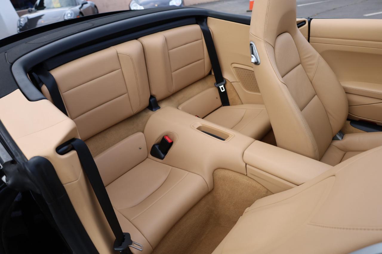 Porsche 911 Carrera 4 Cabriolet 2013