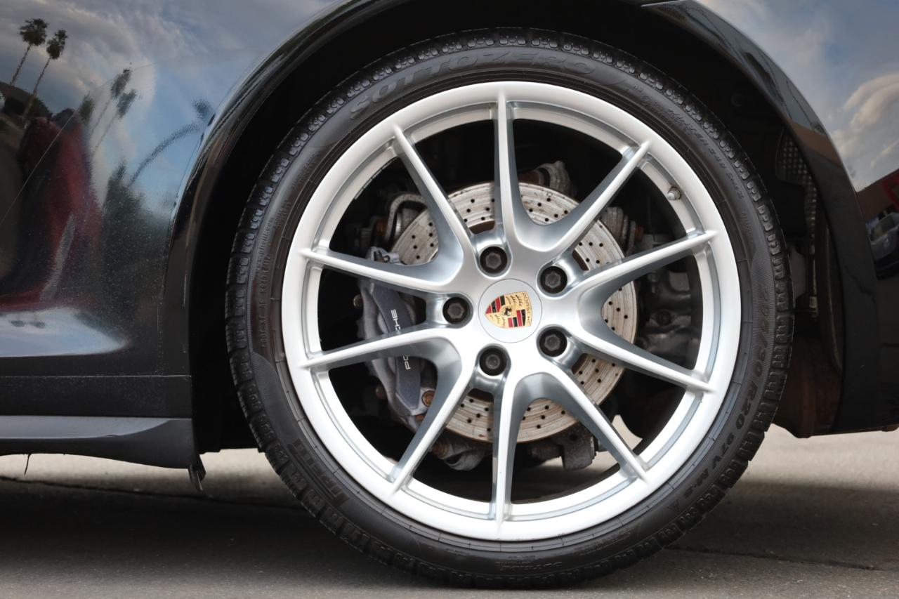 Porsche 911 Carrera 4 Cabriolet 2013