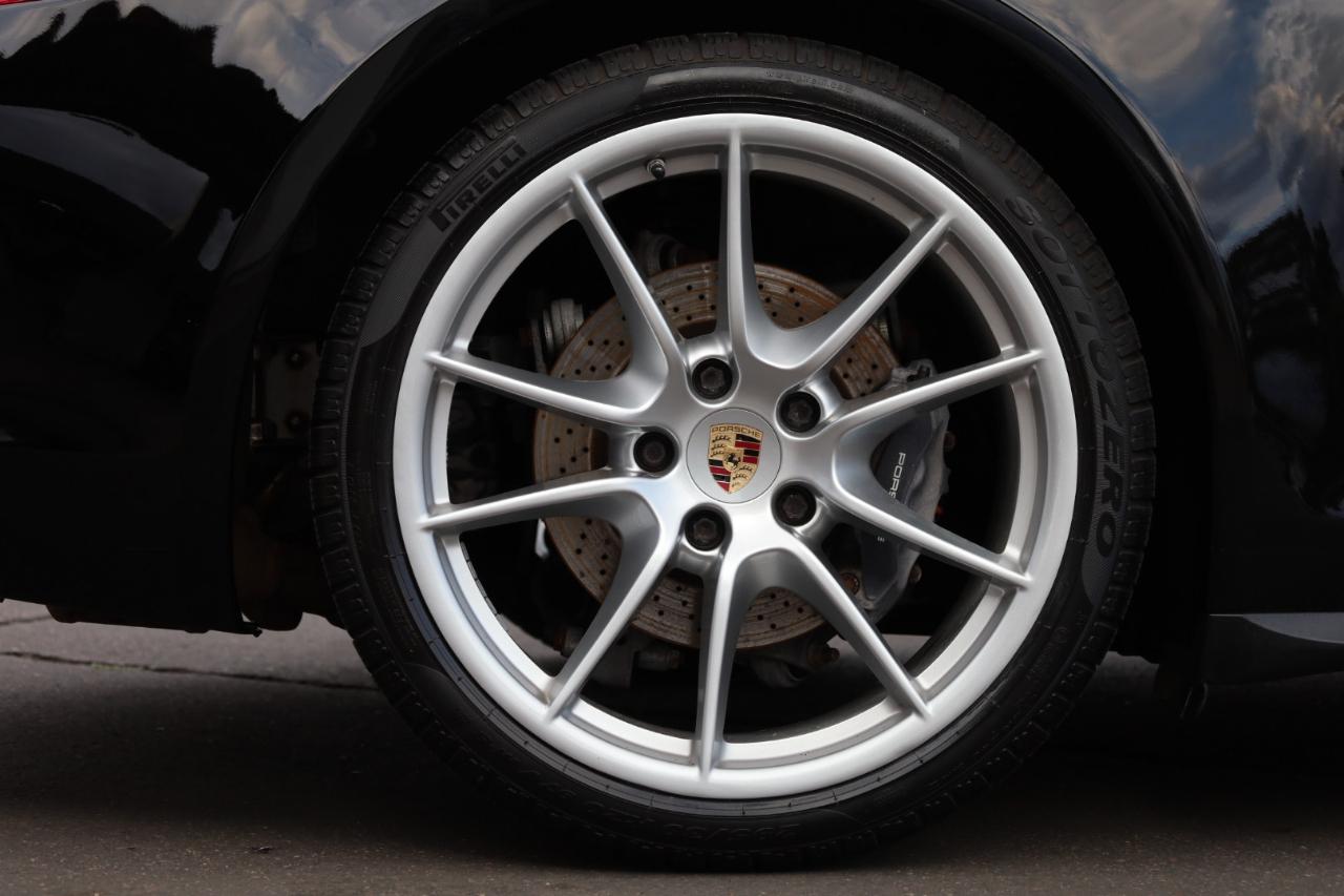 Porsche 911 Carrera 4 Cabriolet 2013