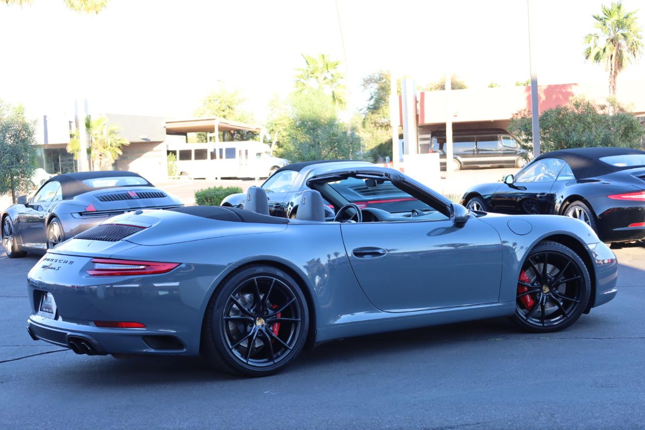 Porsche 911 Carrera S Cabriolet 2018