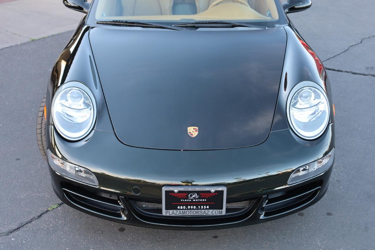 Porsche 911 Carrera Base 2005