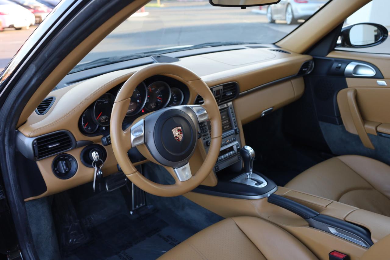 Porsche 911 Carrera Base 2005