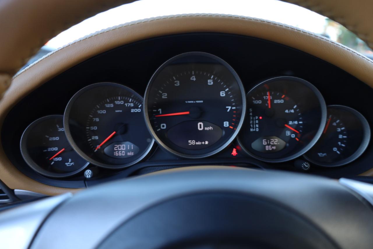 Porsche 911 Carrera Base 2005