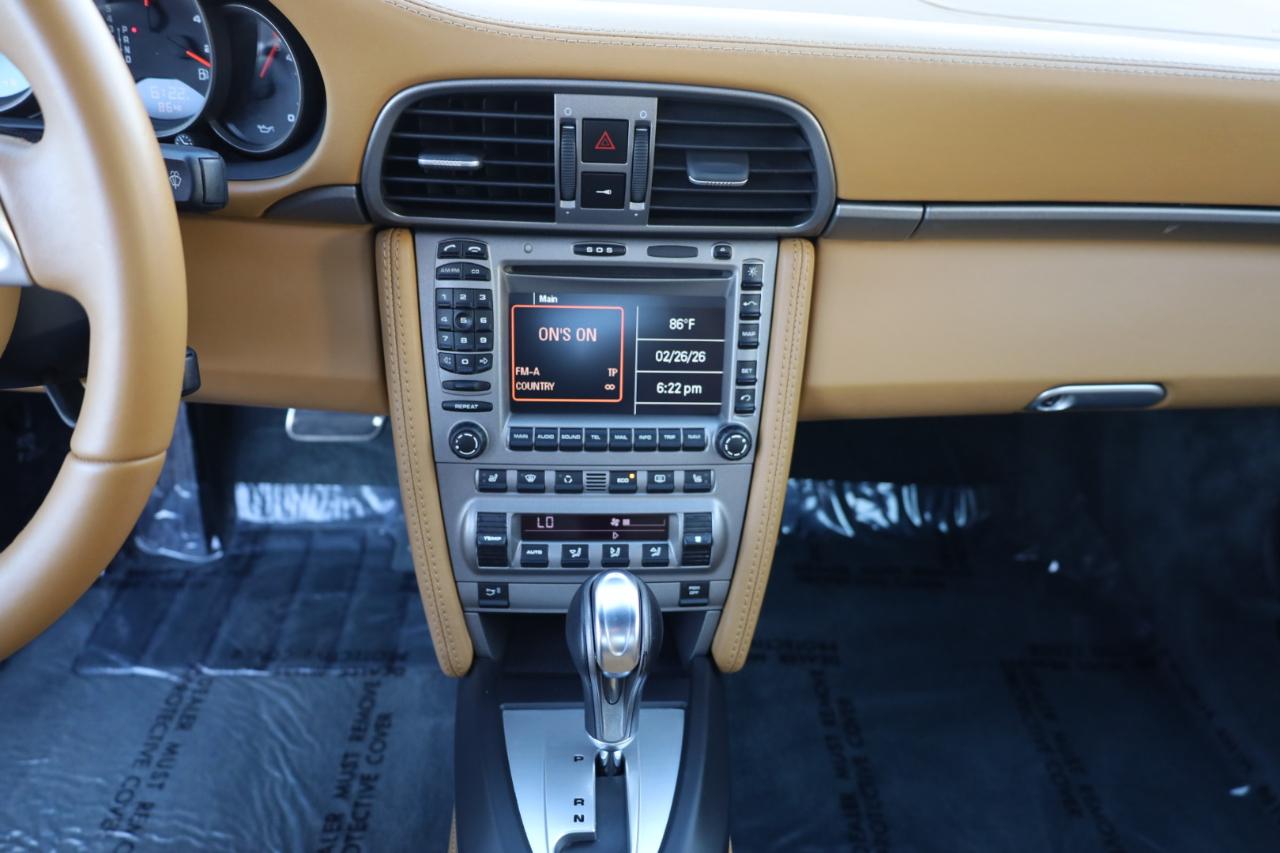 Porsche 911 Carrera Base 2005