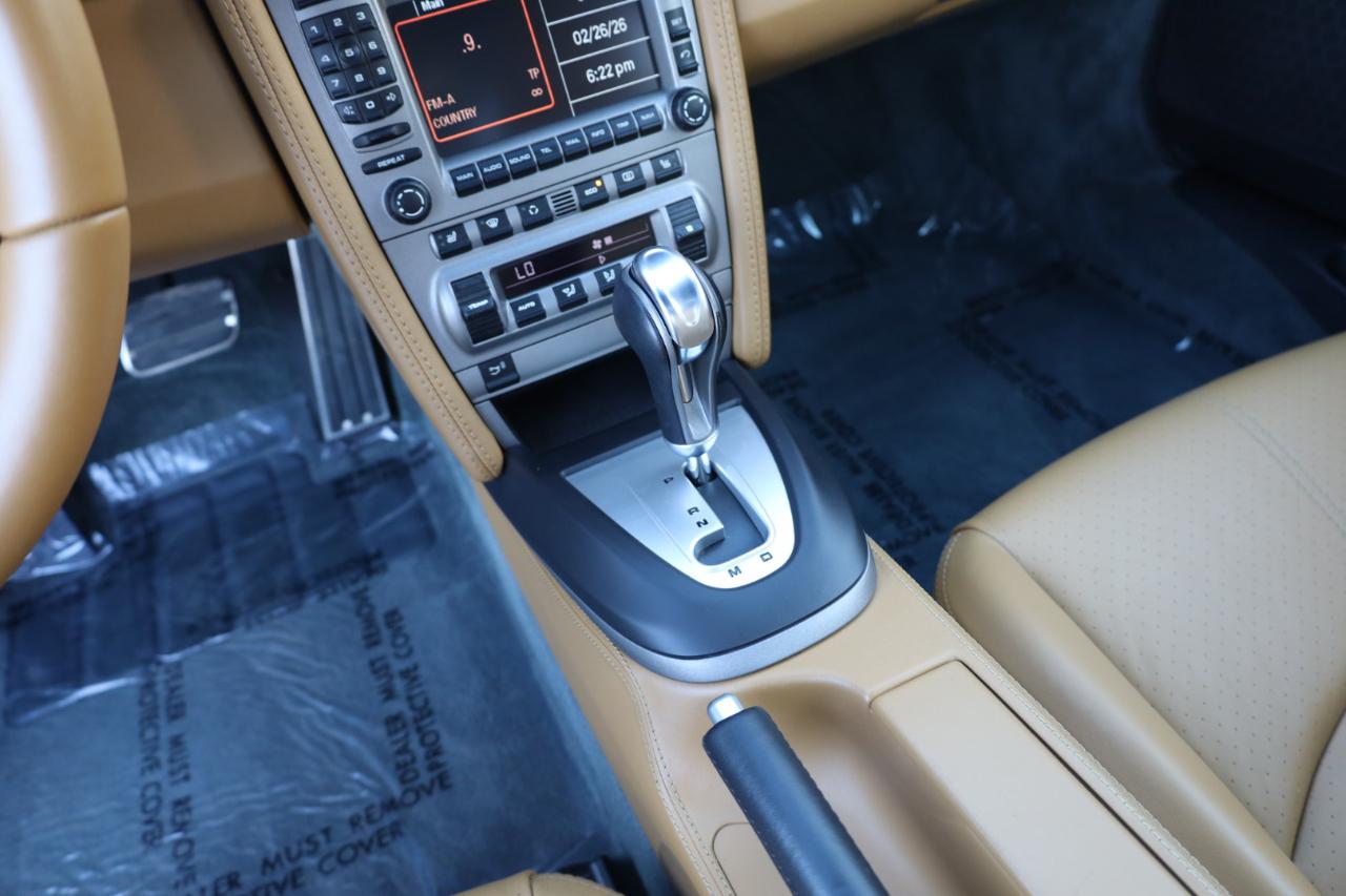 Porsche 911 Carrera Base 2005