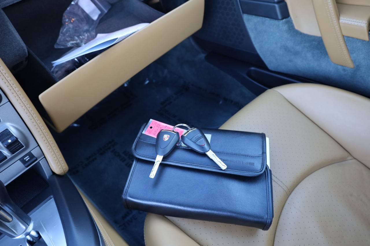 Porsche 911 Carrera Base 2005