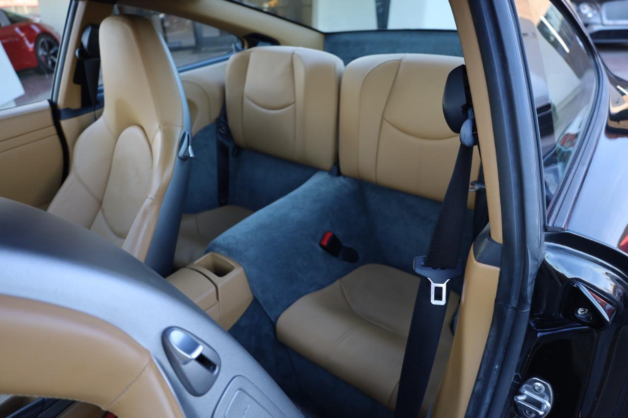 Porsche 911 Carrera Base 2005