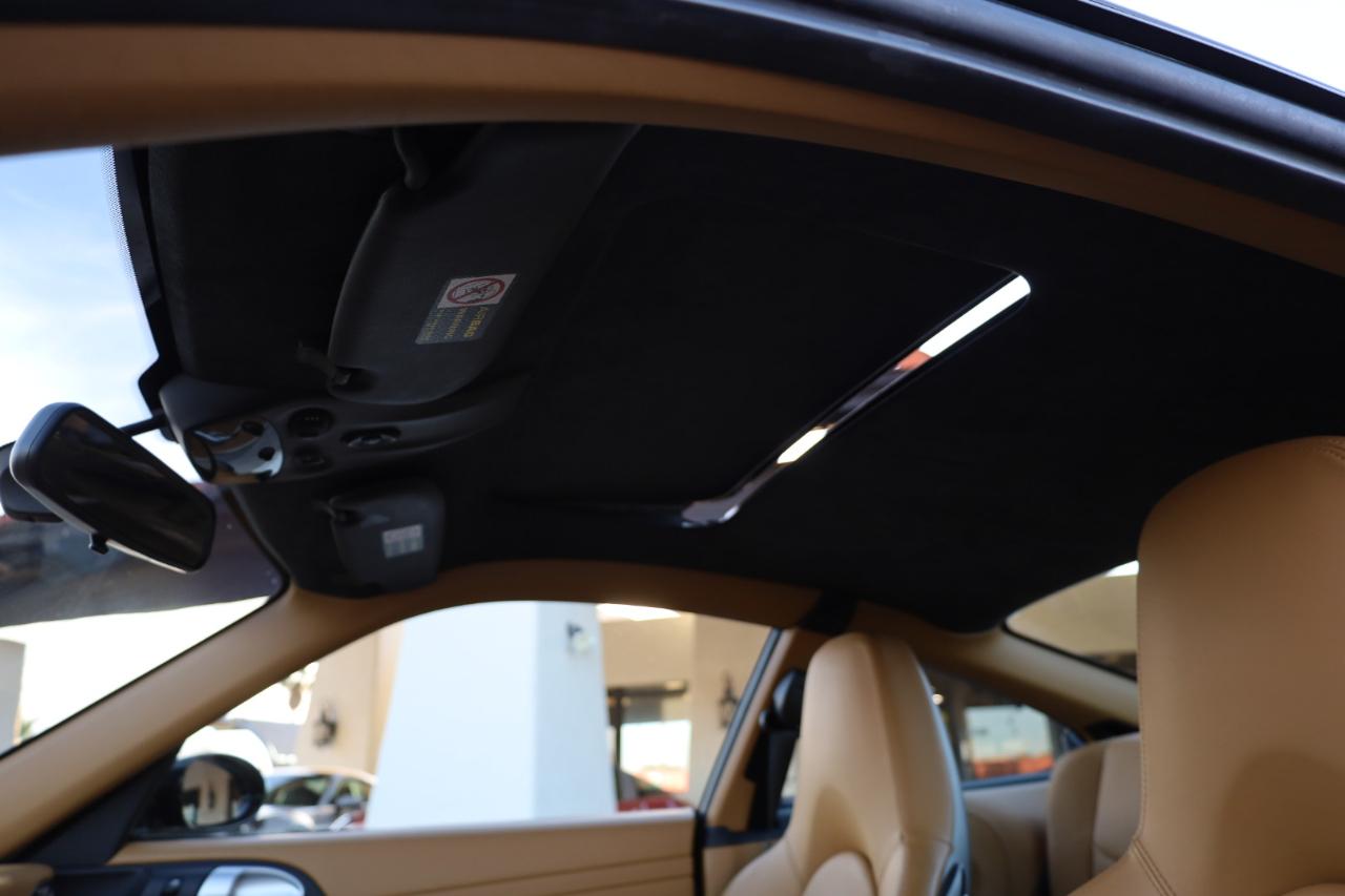 Porsche 911 Carrera Base 2005