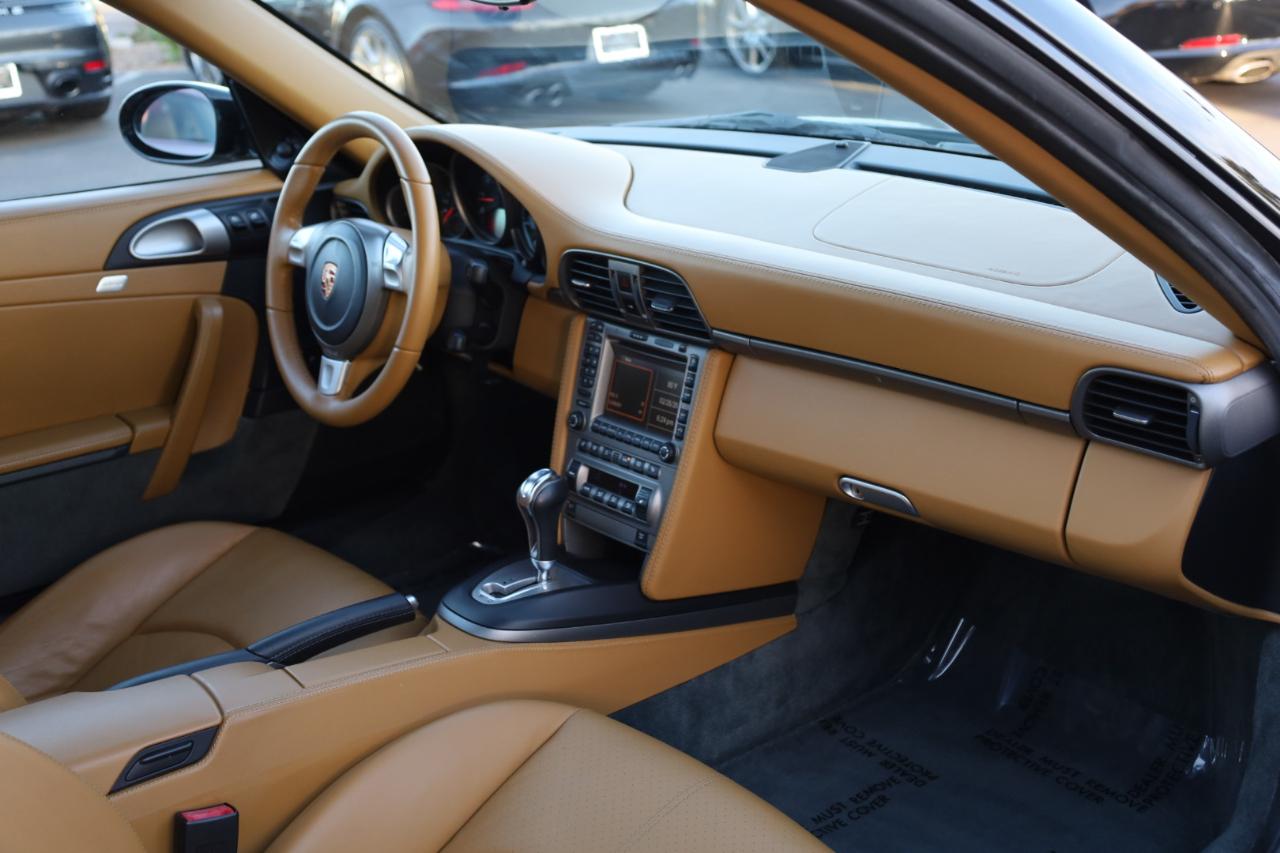 Porsche 911 Carrera Base 2005