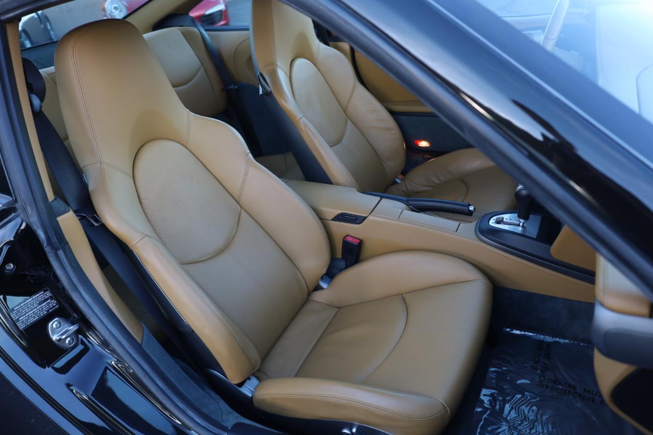 Porsche 911 Carrera Base 2005