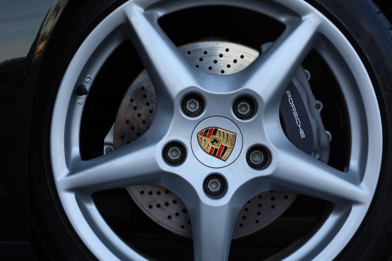 Porsche 911 Carrera Base 2005