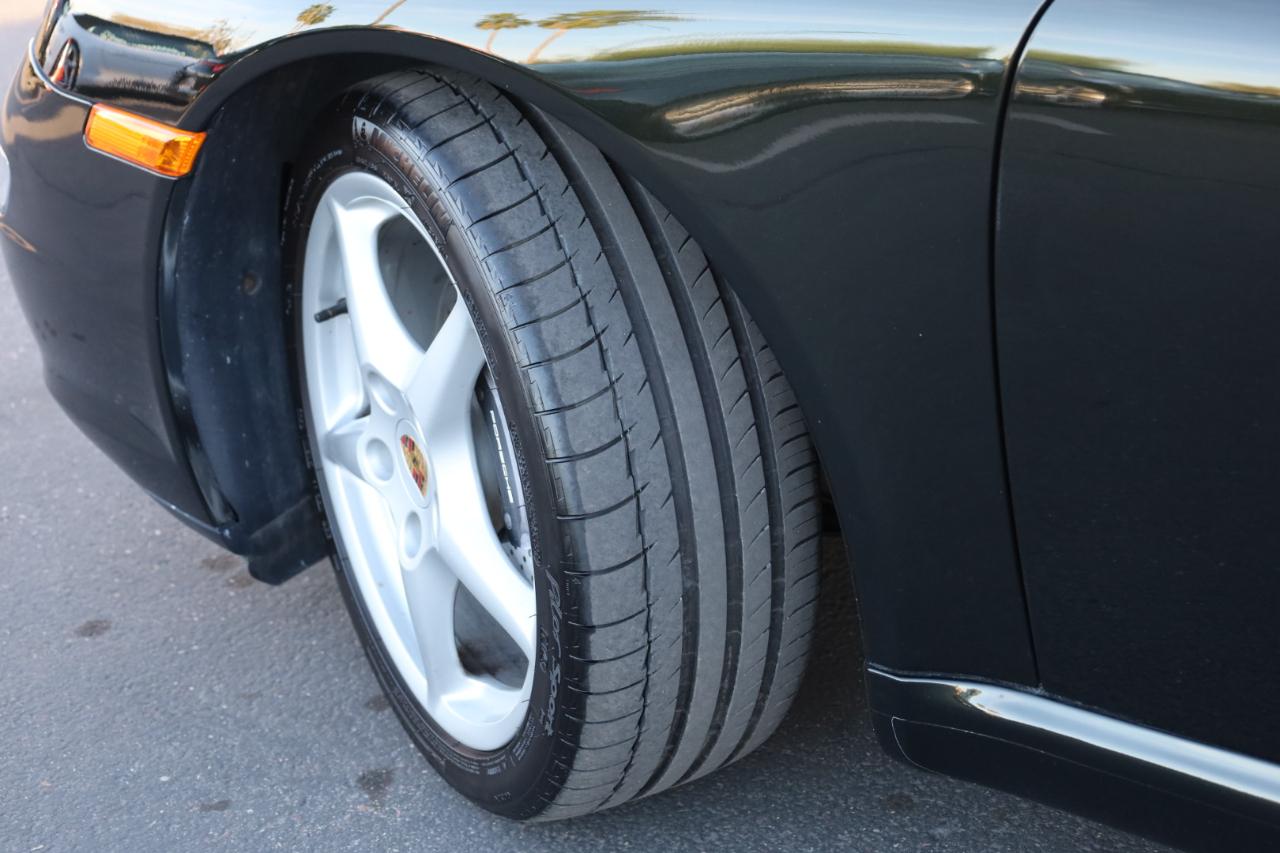 Porsche 911 Carrera Base 2005