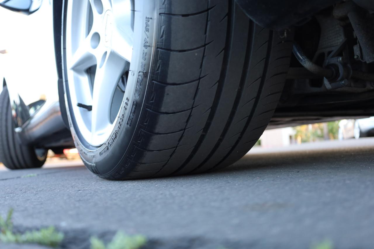 Porsche 911 Carrera Base 2005