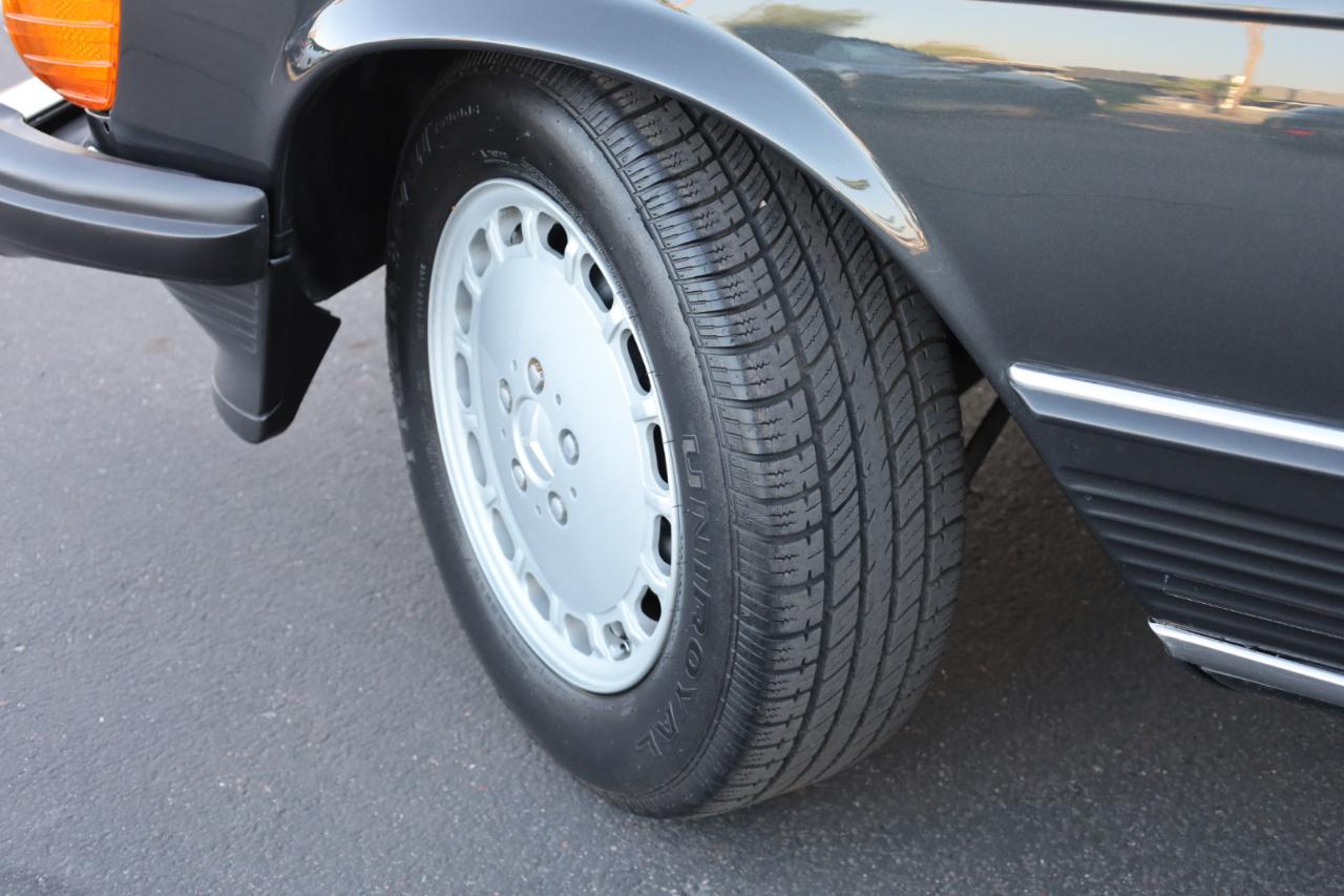 Mercedes-Benz 560 SL 1988