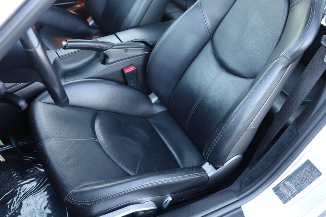 Porsche 911 Carrera Base 2005