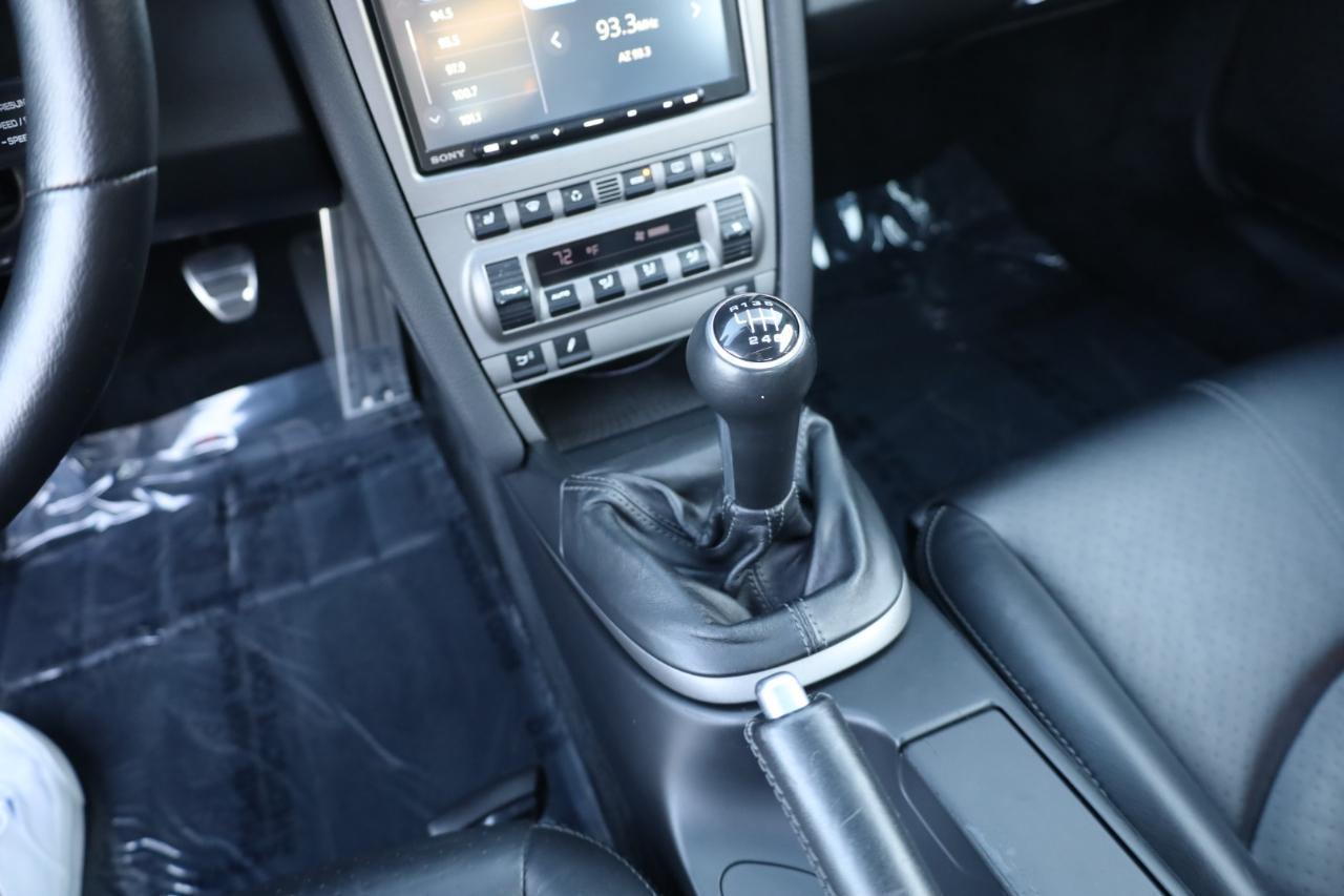 Porsche 911 Carrera Base 2005