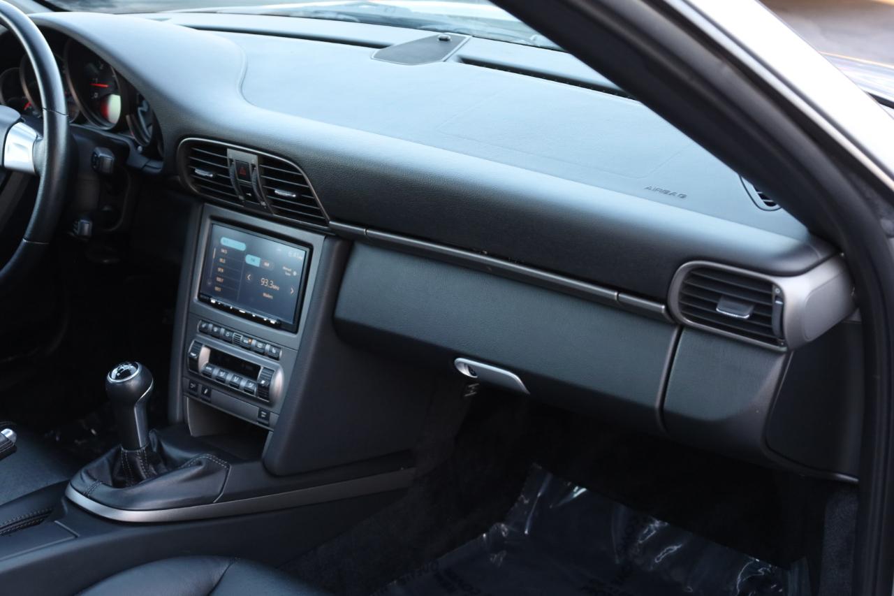 Porsche 911 Carrera Base 2005