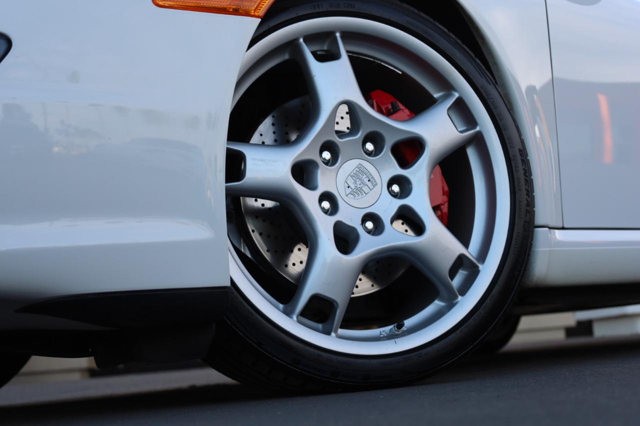 Porsche 911 Carrera S Cabriolet 2008