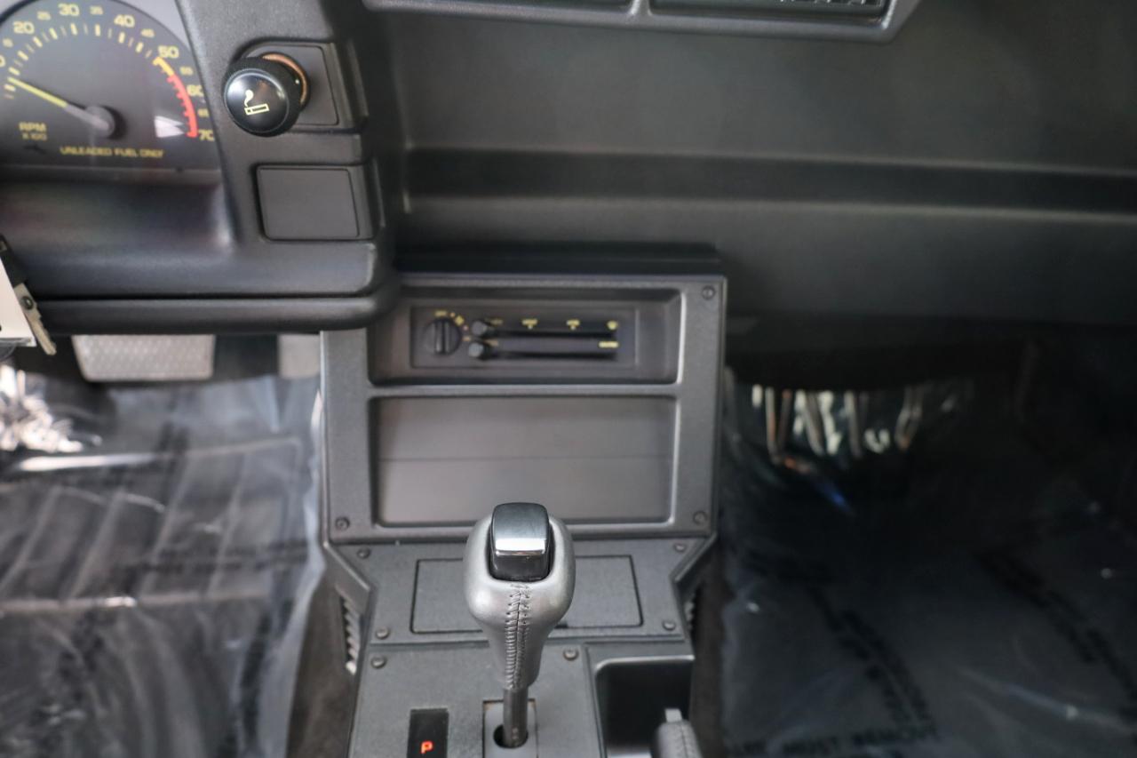 Chevrolet Camaro IROC Z28 coupe 1990